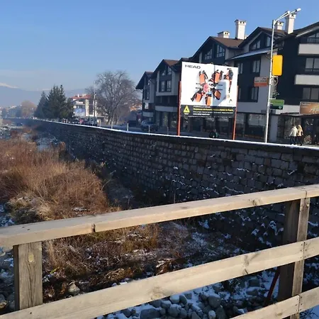 Coworking And Living Near City Center, Ski-lift, Tennis Courts And Spa.