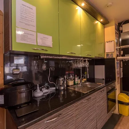 Lejlighed Coworking And Living Near City Center, Ski-lift, Tennis Courts And Spa.