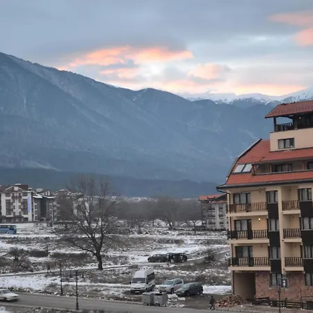 Coworking And Living Near City Center, Ski-lift, Tennis Courts And Spa. *